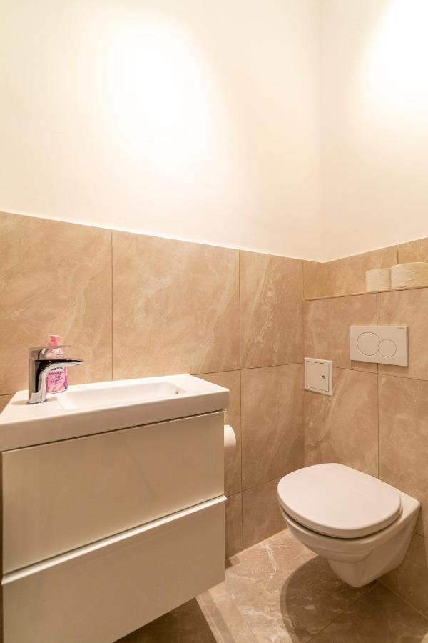 Josef'S Home I Maxi Apartment I Near Uno, Vic Wina Bagian luar foto